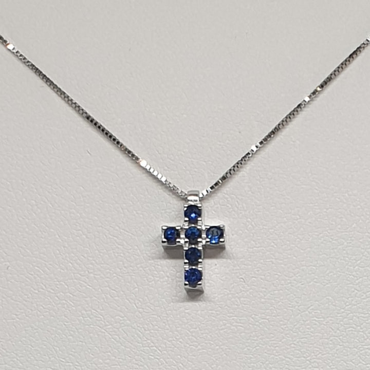 Collana Croce Oro Bianco con Zaffiri Davite&Delucchi CLN011687-ZF  Davite&Delucchi