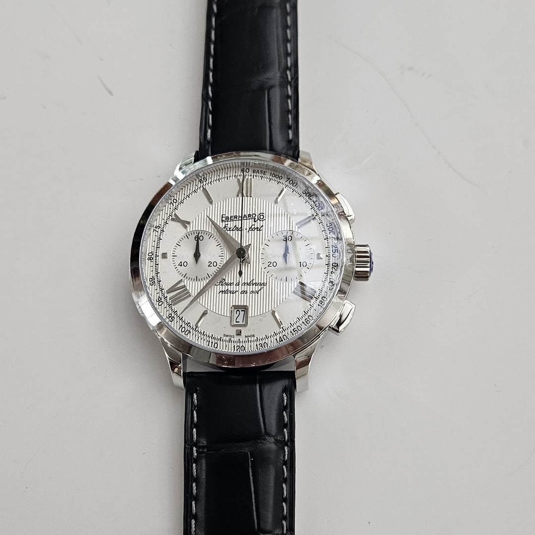 Orologio Automatico Crono Eberhard Extra Fort Roue à Colonnes Retour en Vol 31957.01