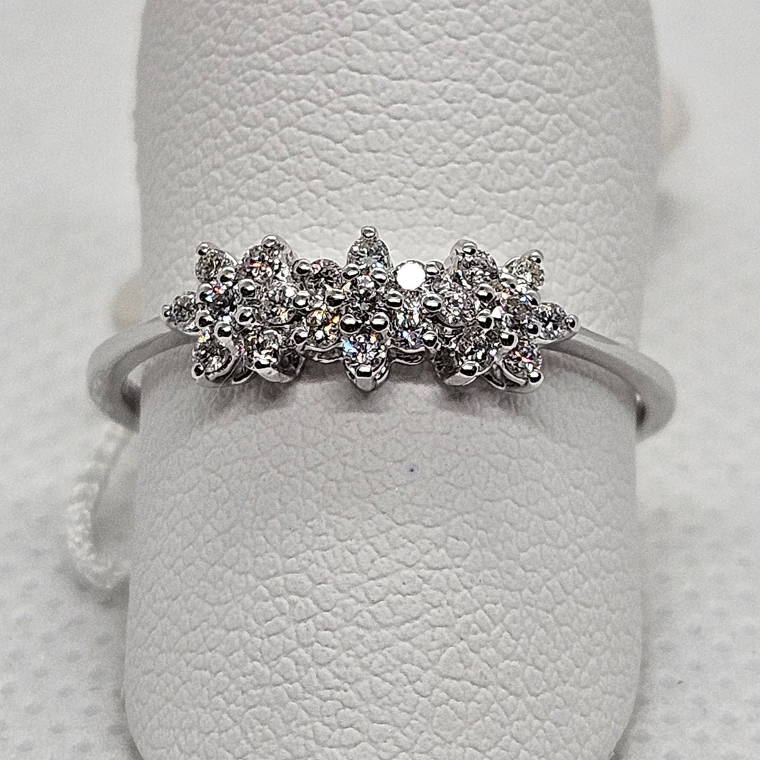 Anello Donna Trilogy Fiori Oro e Diamanti Davite&Delucchi AA032494