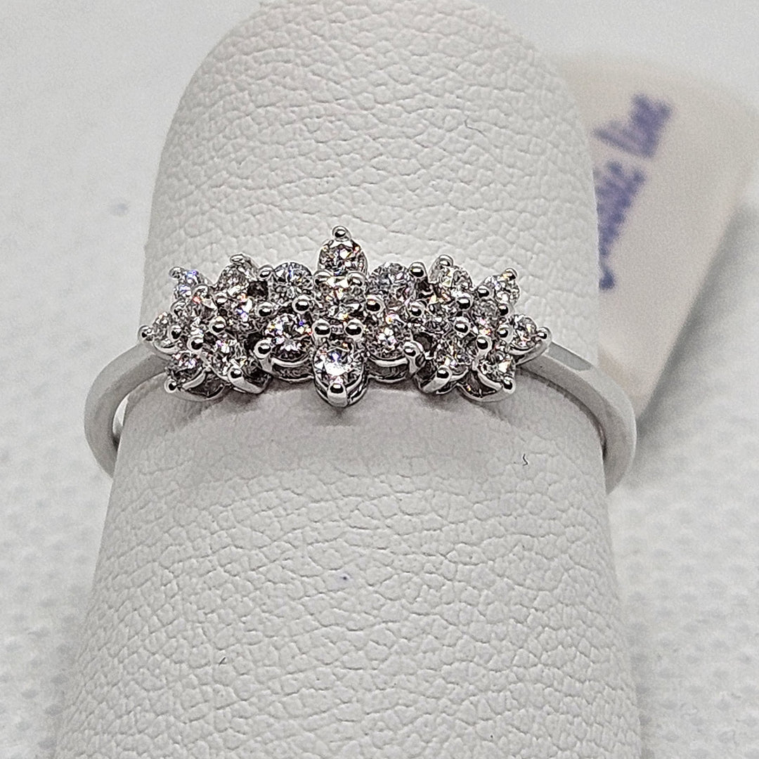 Anello Donna Trilogy Fiori Oro e Diamanti Davite&Delucchi AA032495